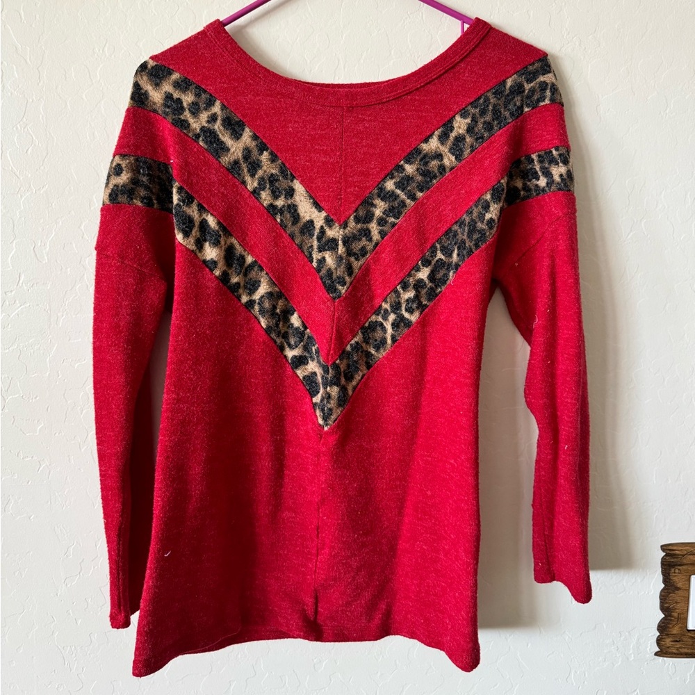 Red & leopard sweater top